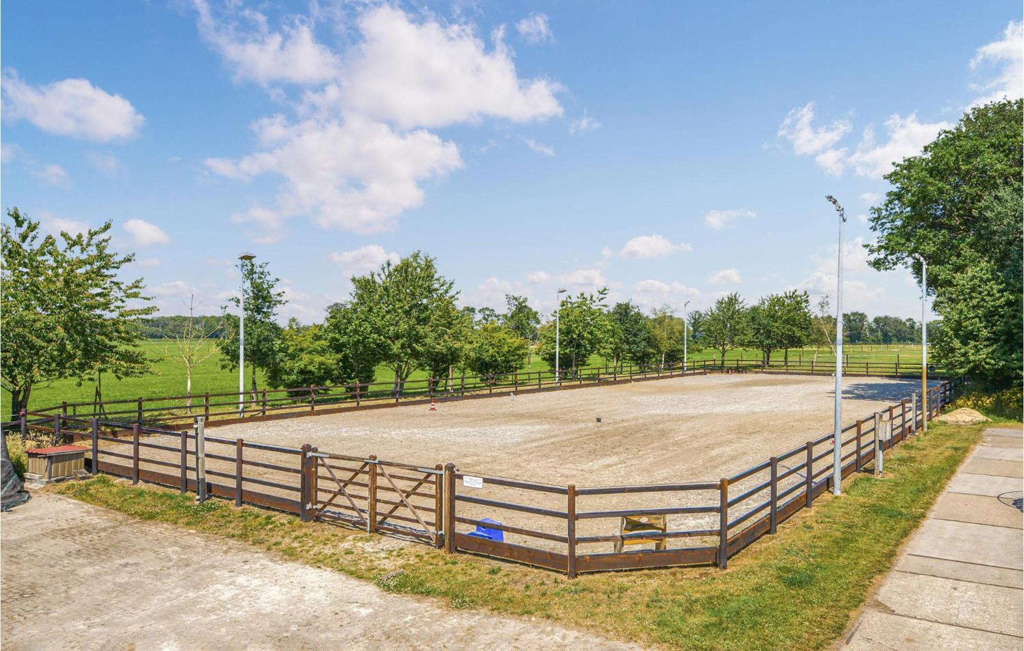 Park Drentheland Villa Zorgvlied ภายนอก รูปภาพ